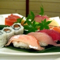 Kenali Bagaimana Menyantap Sushi dan Sashimi yang Sehat