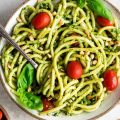 10 Cara Menggunakan Daun Basil Selain untuk Campuran Pesto