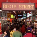 Berburu Oleh-Oleh Murah Meriah di Bugis Street Singapura