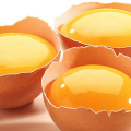 Apakah Kuning Telur Penting untuk Nutrisi? Mungkin, dan Inilah Alasannya
