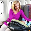 Bagaimana Bertahan di Penerbangan Panjang dengan Bayi atau Balita