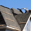 Aturan Memperbaiki dan Mengganti Atap Rumah