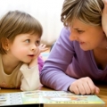 Stimulai Berbahasa Atasi Gangguan Berbicara Pada Anak