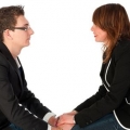 4 Cara Membangun Kepercayaan dengan Pasangan