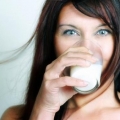 Tepatkah Minum Susu Pelangsing Saja Saat Ramadan