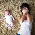 Hati-hati New Moms! Baby Blues Bisa Berlangsung 3 Tahun