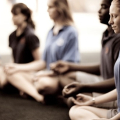 Tips Mengatasi Stress Remaja, Coba Bantu Praktikkan Mindfulness
