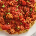 7 Hacks Sederhana untuk Memperkaya Rasa Saus Spaghetti Anda
