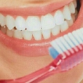 4 Cara Meningkatkan Kesehatan Gigi Anda