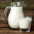 Apakah Susu Lebih Menghidrasi  Daripada Air? Inilah Waktu Terbaik untuk Mengganti Air dengan Susu
