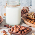 Buat Susu Kacang Buatan Sendiri dalam 30 Detik Pakai Trik Ini